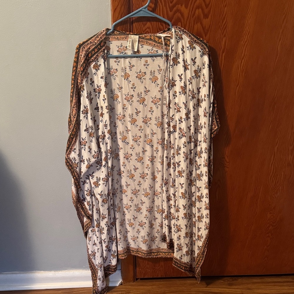 Japna Floral Kimono with Blue and Brown Accents